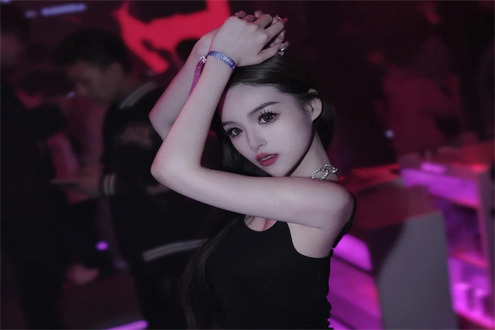 韶关皇家一号娱乐旺季火热夜场ktv招聘中；来就上班